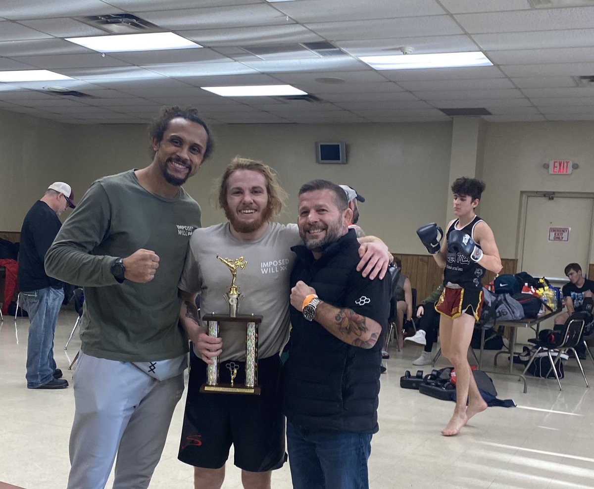 sammiehenson's tweet photo. Cowboy @JacksonHenson99 gets it done today IKF Kickboxing &amp; Muay Thai! Thanks @AdamMeredith_ for all your work! #
#bulltrained #scmma

Building a monster in the ring &amp; a leader of men outside of it!

#focusbullieve🐂🌙⭕️

1%

#BullMentality #dreammakers #consistencywins https://t.co/0h4SYx5f0P
