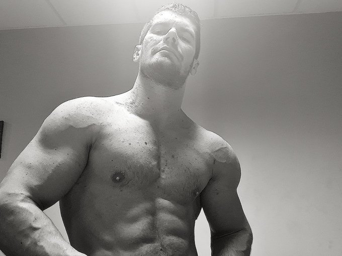 Good night twitter https://t.co/DL7HcTy15S