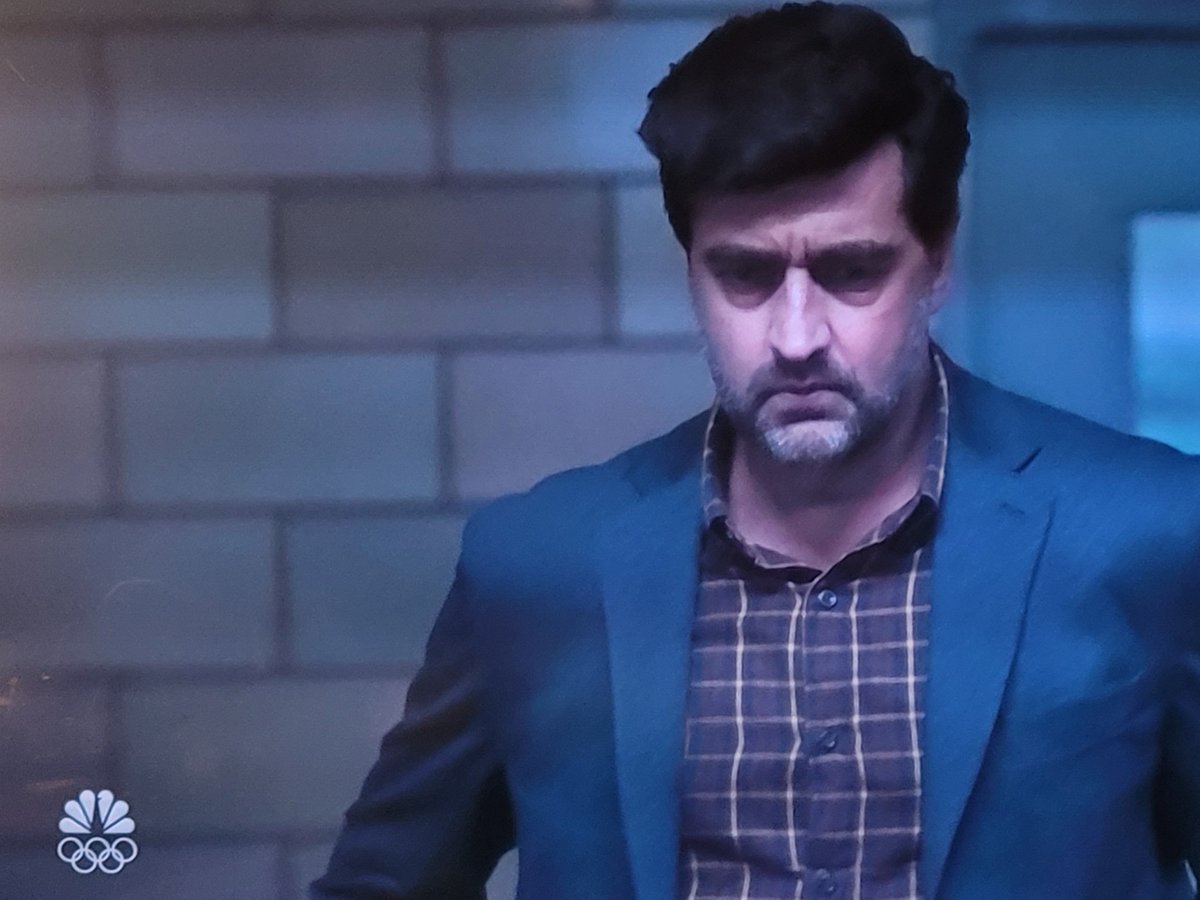 GruffFans's tweet photo. @donniekeshawarz @ForeverAlums @NBCNewAmsterdam I took some pics. What a tear-jerker of an episode. 😭 Donnie, you did an AMAZING job! Love seeing you do your thing! 😃 https://t.co/69gzB6I5wY