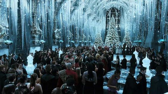 AcademiaDreams's tweet photo. Hogwarts Christmas https://t.co/DJfCSMkjhP