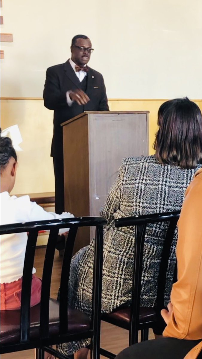 NOIMonroe's tweet photo. Working with the Lake Charles Study Circle to move them to a Study Group. Thanks to Bro Mark X and Bro Dylan X for the invite to speak. 
#MM99
#lakecharles
#monroe
#NationofIslam https://t.co/Qg2JsfSW0o