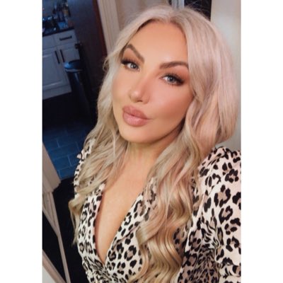HannahEfc's tweet photo. #NewProfilePic https://t.co/48T0FoOKrR