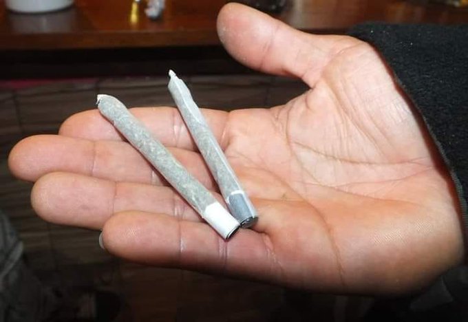 Não uso pra chamar atenção, uso porque gosto do efeito