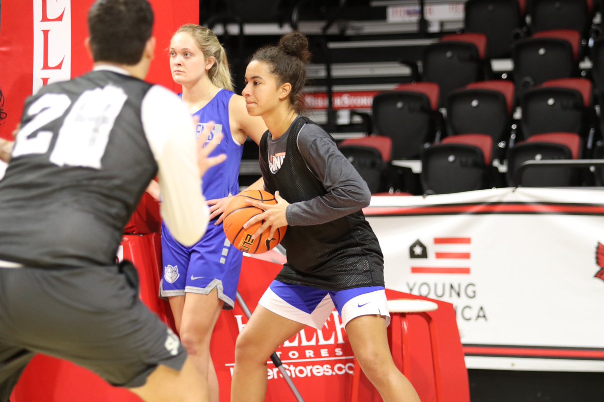 Practice at Illinois State is done and if we got 1% better isn’t even a question! Managers are juiced up and ready to see some buckets tomorrow!