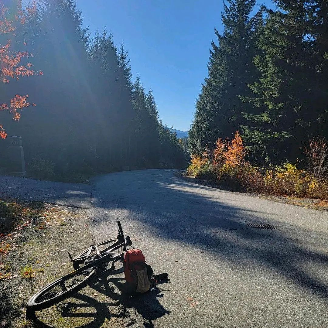 CarpeDirt's tweet photo. Feels like a good day to be on two wheels.

#carpedirt #seizethedirt #mtblife #mtblifestyle #mtb #mtnbike #604now #nsmba #worca #timetoride #mountainbiking #mountainbikelife #mtbgram https://t.co/sPxKZgqooK https://t.co/bRQJuUa9GX