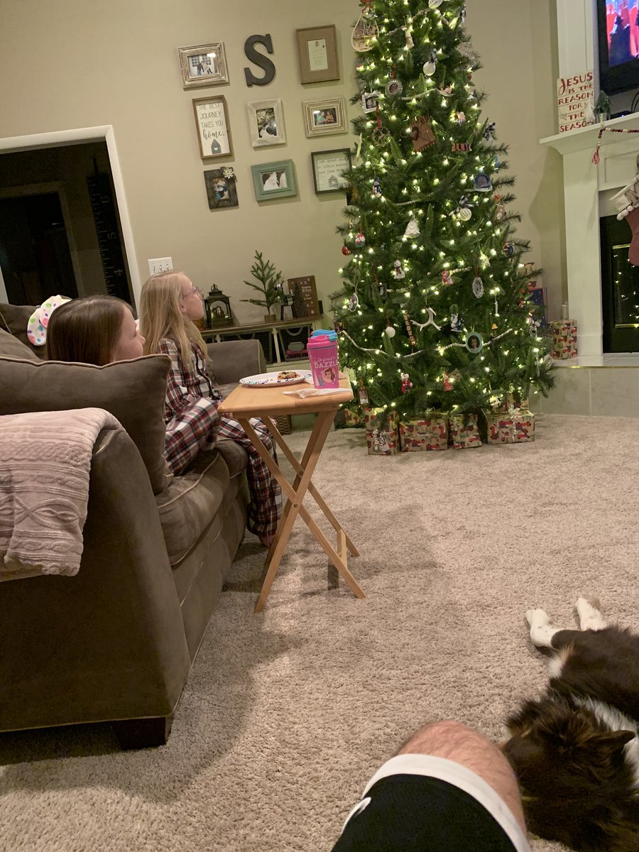 MSturgeon89's tweet photo. Girls: Can we watch the “Old” Home Alone?
Me: We can watch the “Original” Home Alone if you would like since we all know your parents are not “Old!!” #kidssaythedarndestthings https://t.co/is50PnZVTO