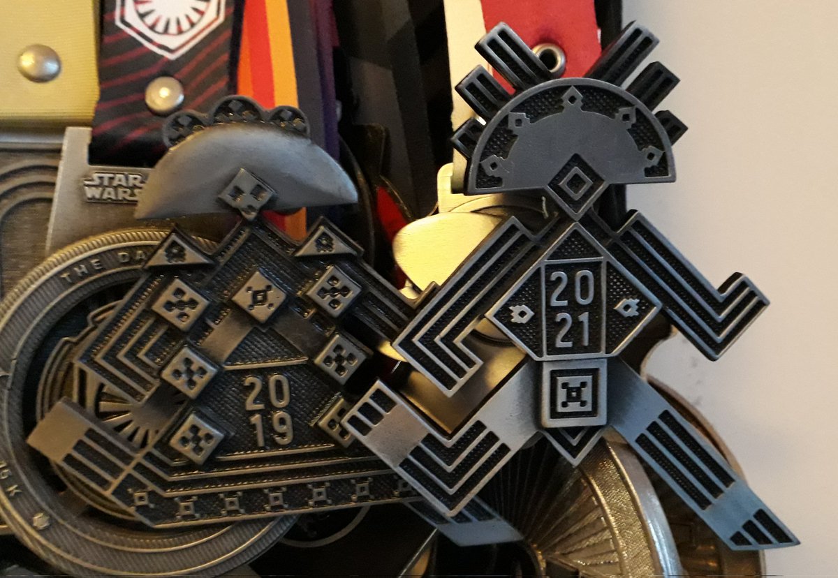 Eddy_IcingRoads's tweet photo. Hoy le conseguimos pareja a La Catrina, al Danzante.
Muchas emociones al volver a cruzar una meta y glasear parte de la CDMX.
Mucho por pensar y hacer.
Cansado, pero contento.
#21KCDMX #DBT2 #ConDiabetesSePuede #LosTripasVolteadasTambiénCorremos https://t.co/A1G1mS5Bnh
