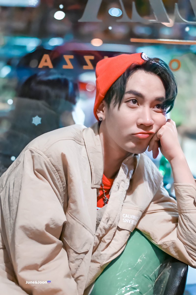 J_une_'s tweet image. [191264] หนูจะเอาอารายงับ บอกมะม๊ามาเยยยยยยยยย  

#ขุณขิมมอญ 
@KiimMon