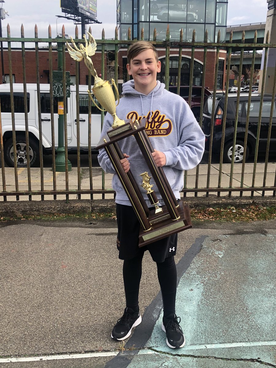 ckudrick's tweet photo. So proud of @DuffyStringBand & #CaptainJake! Grateful to the viewers across the Philly area who voted our 2018 show as Viewerโs Choice Performance of the DECADE! #wizwit #forteddy #peopleschamps https://t.co/hqGxPuCxdi