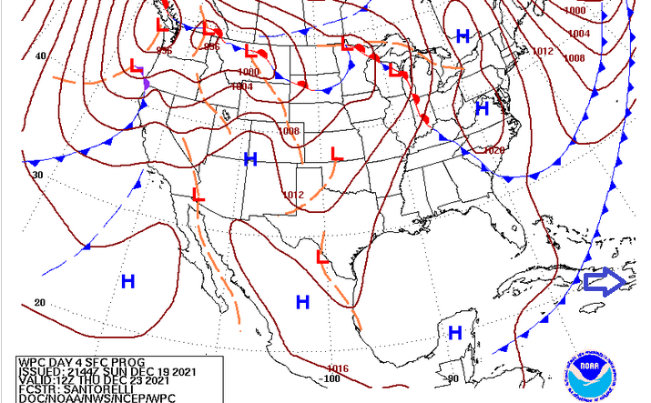RudyMeteo's tweet photo. Bonsoir à tous !
Les prévisions du WPC ont en effet été modifiées aujourd'hui et sont un peu plus conformes à la situation qui se profile à l'horizon. Elles montrent désormais un impact direct du front sur le territoire national entre vendredi et samedi.#Frontfroid #Noelpluvieux https://t.co/kKdP1q3I2m