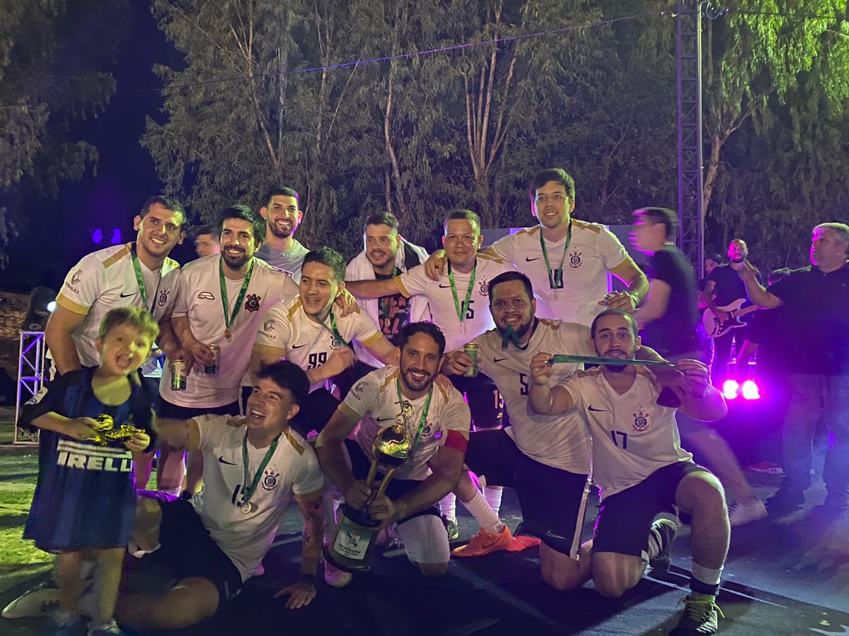 timao_08's tweet photo. Nueva categoría, nuevo campeonato 🤷🏻‍♂️😎🤘🏼

EL TIMÃO YA SALIÓ CAMPEÓN 🔊🎶🎵 https://t.co/yVQc1vwWCs