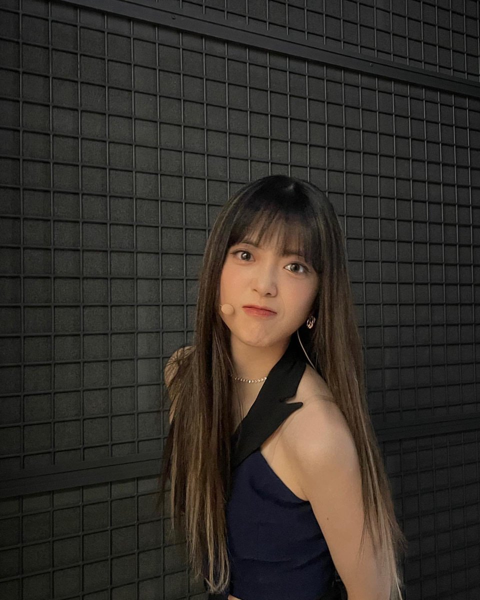 Who Am I 💙🖤

— [♡] ; #Suyeon #수연 #지수연 #WekiMeki #위키미키