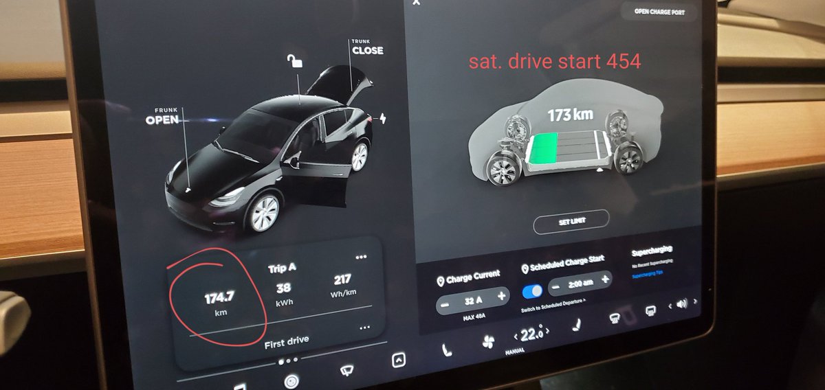 Tesla876's tweet photo. First week #modely #range #anxiety started 454km used 82km balance 335km. Used 174 from 454 balance 173 @Teslarati @Tesla @DriveTeslaca @TeslaCharging -3 temp #Canadianwinter #tdot..is this normal? 🤔 https://t.co/6M1d1mzl2b