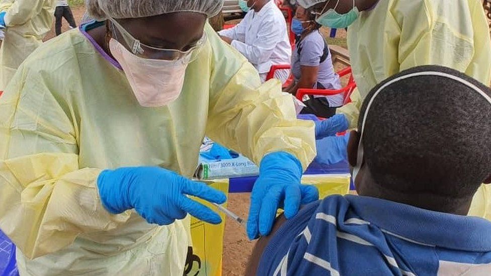 AfricanLM's tweet photo. #Democratic Republic of the #Congo declares #Ebola outbreak over 🇨🇩

Full Story:
https://t.co/hPcjGJEnxh 

Follow Us @AfricanLM 

#Africa #African #CongoHoldUp #CongoEbola #EbolaOutbreak #follo4folloback #AfricaNews #Health @congofriends @IndiainDRC https://t.co/FXsis2paDf