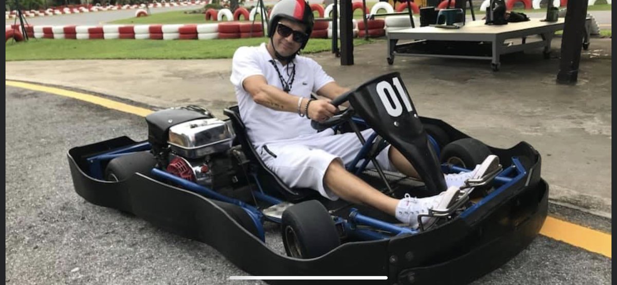 David32884247's tweet photo. Un super 👍 souvenir de Bangkok en Thaïlande 🇹🇭 j’ ai terminer 2eme au classement de la coupe de Thaïlande 🇹🇭 de Karting en 2017. 

Une très belle et grosse performance de David. https://t.co/92wyenQJqT