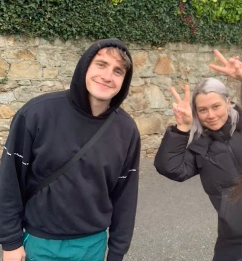 It looks like Paul Mescal and Phoebe Bridgers are spending Christmas in Kildare - VIP Magazine