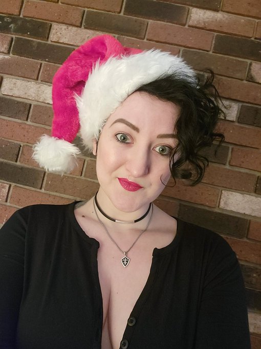 I dressed up for it! 🎁🎅🎄 https://t.co/xNED6R5lmO<a href="/tag/bluemonday"class="tags"><span>#bluemonday</span></a><a href="/tag/smcontest"class="tags"><span>#smcontest</span></a>