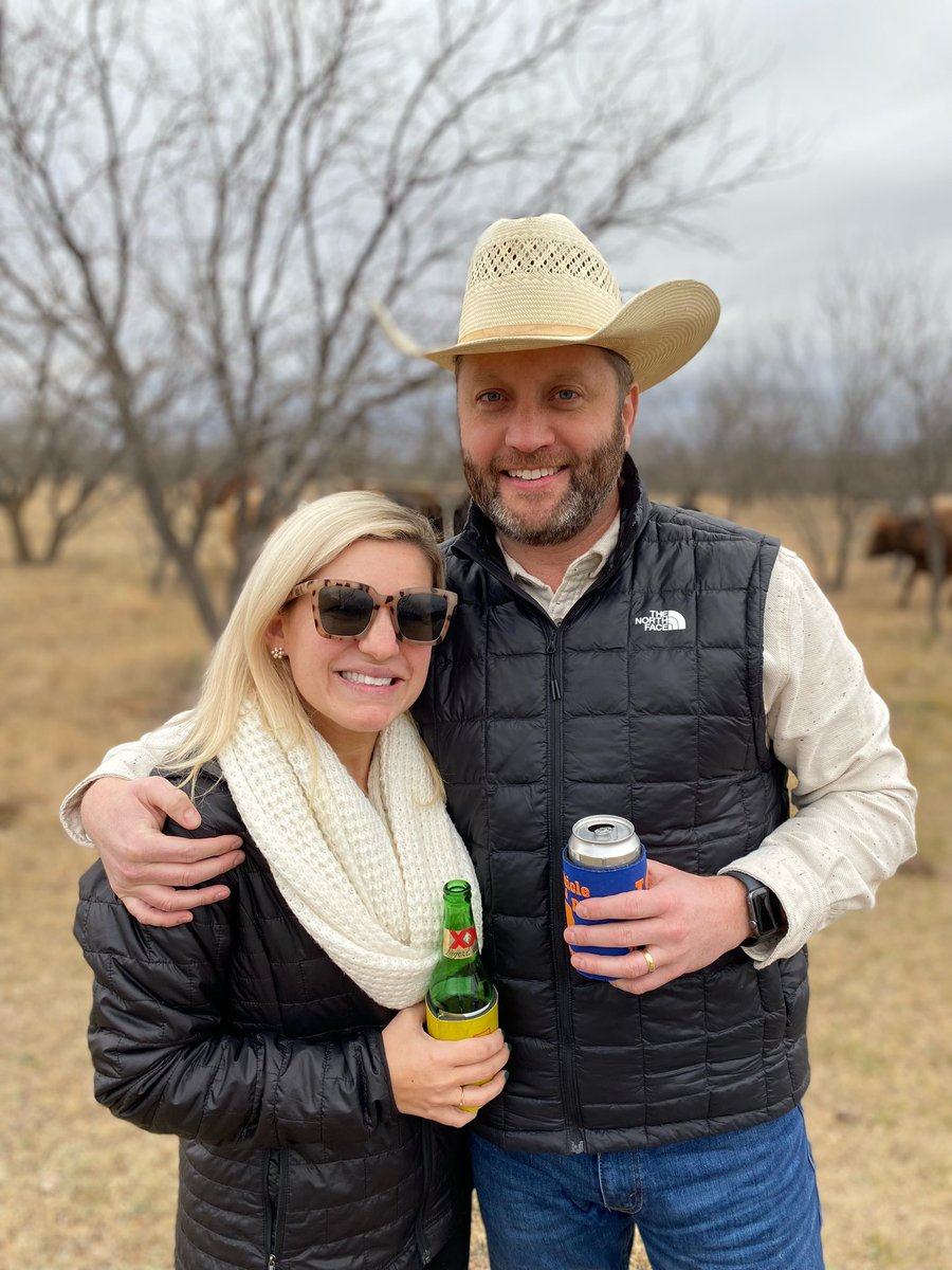 EvanAutry's tweet photo. Home for the holidays. #bigcountry #ruraltx #colemantx https://t.co/t4USIpmJ4X