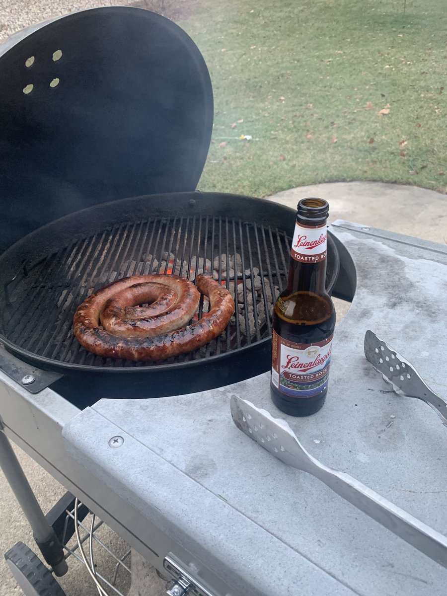 drigoni's tweet photo. Italian Sausage and peppas- you know!  #dadsbegrillin @Leinenkugels https://t.co/lhTRuDZ0dn