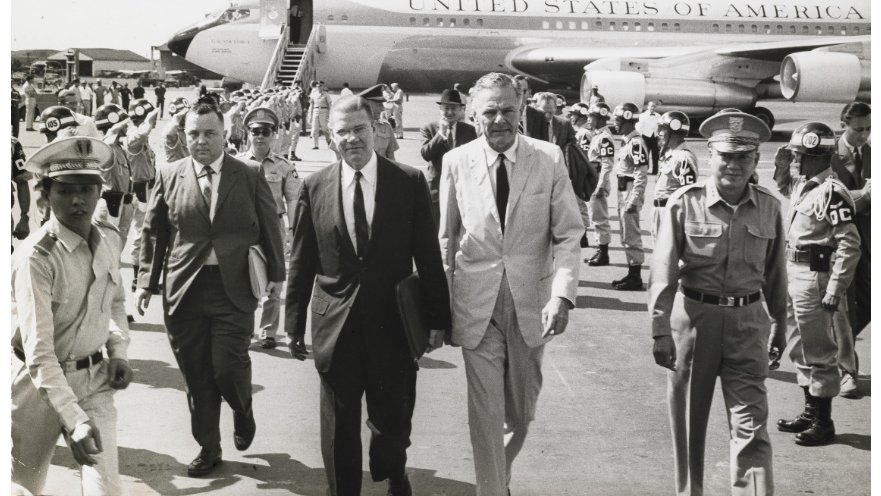 #OTD 1963: Secretary of Defense #RobertMcNamara arrived in Saigon and was met by US Ambassador to South Vietnam Henry Cabot Lodge. McNamara's visit was to set in motion a thorough analysis of the state of the war against the North Vietnamese. #VietnamWar #ColdWarHist