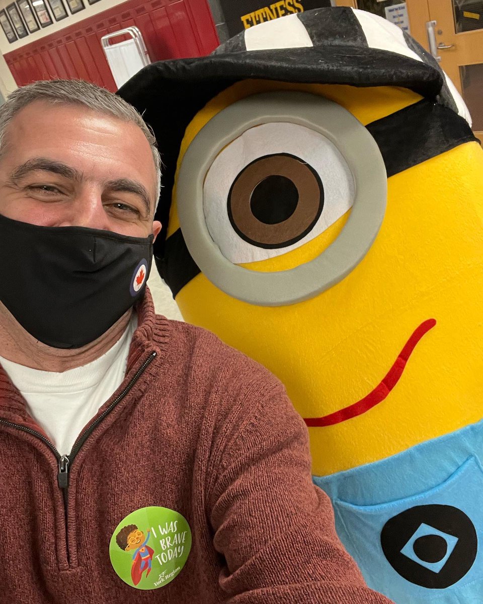 AraYeremian's tweet photo. “I was brave today” says the sticker. I’m Boosted!!!
#getthevacccine #yorkregion #vaughan #vaccine #boosted #3rddosedone💉✔️ https://t.co/AWh2RLyRic