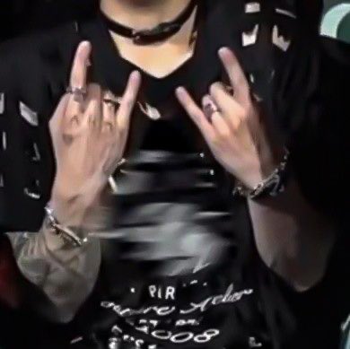 97HANDS's tweet photo. https://t.co/HRHPKA2JxI