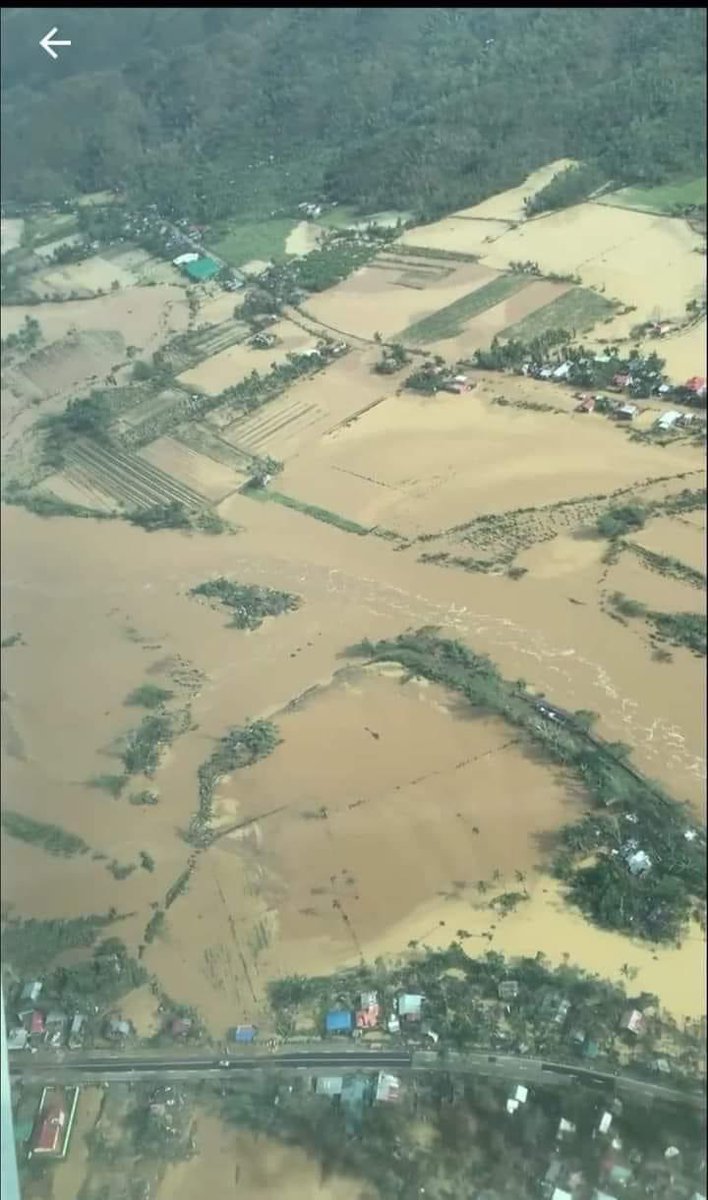 DaraWorld84's tweet image. Southern Negros

#SipalayNeedsHelp too

I wonder if people know what’s happening in this side of our country.. so I’m posting it here. 

-no electricity for 4 days now
-not enough water supply
- a lot lost their lives and some are still missing

THEY NEED HELP
photos: Sipalay LGU