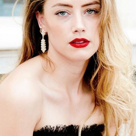 ㅤㅤㅤ
ㅤㅤㅤ     🦈    Nunca vou entender as tradições da superfície, mas já que me convidaram não farei desfeita.
ㅤㅤ  
ㅤㅤㅤ #ChɾistmɑsPɑɾtγDCU