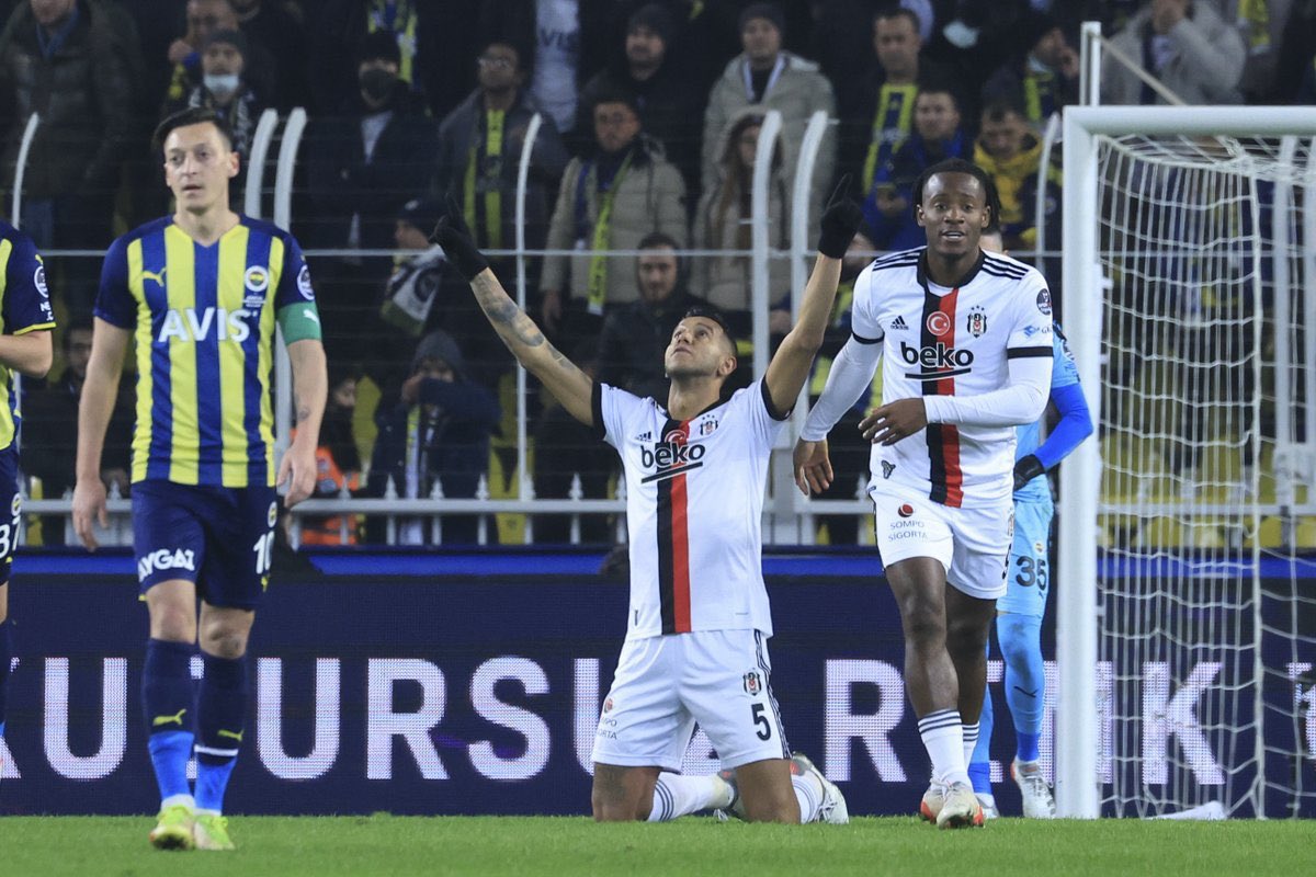 <a href="/433/">433</a> @MesutOzil1088 🃏