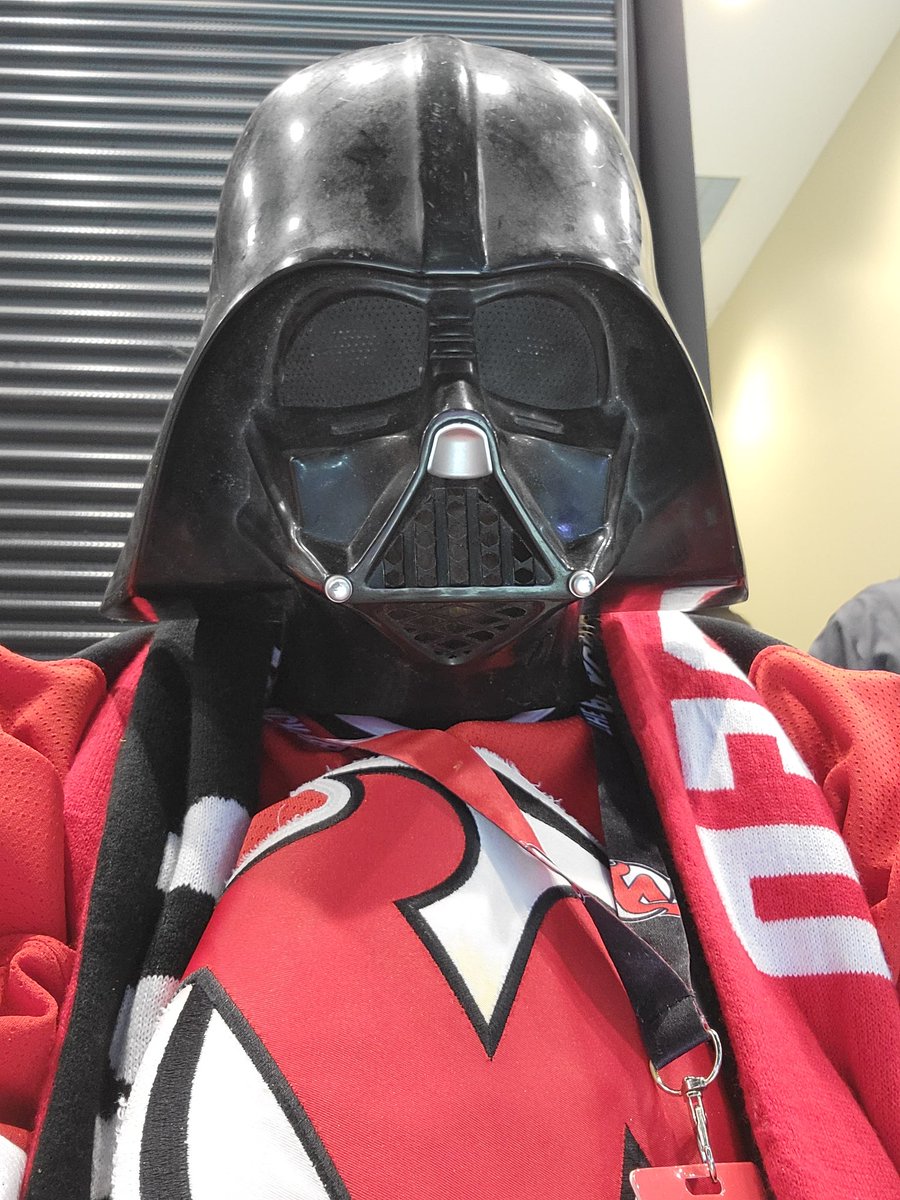 NjTank99's tweet image. Tired of watching this team with my own eyes