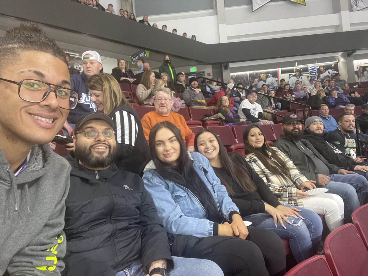 MsRocciJ's tweet photo. #feelthesteel https://t.co/UlFy1rbnym