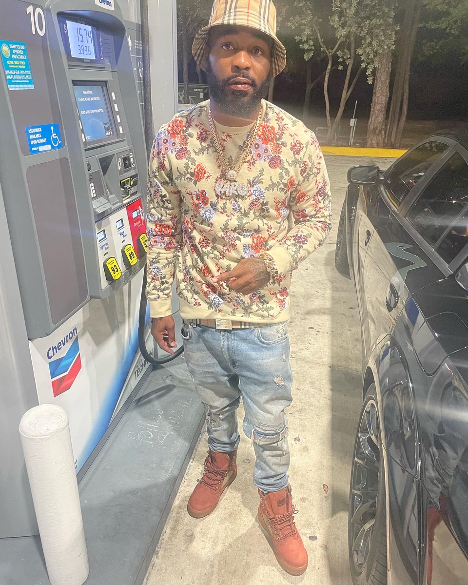 ROE_VARO's tweet photo. ROE😈🤧 https://t.co/VWX1HZTvPE