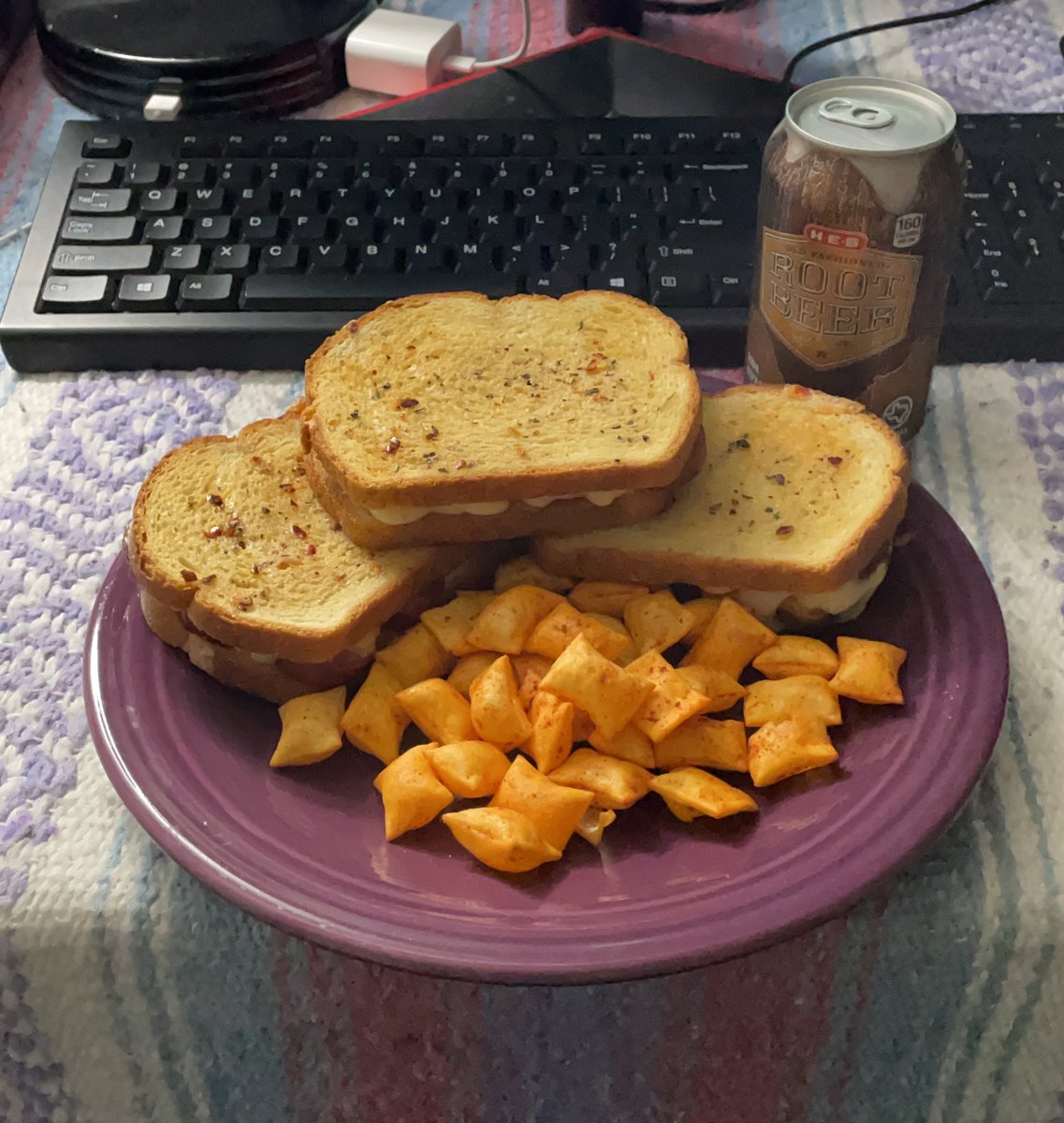 cullendraws's tweet photo. Kielbasa, pepper jack, and mustard sammies to test drive the new air fryer. Shout out to HEB for the Pica Puffs ™️ and root bizzy most fizzy. https://t.co/EXwdiVjJeC