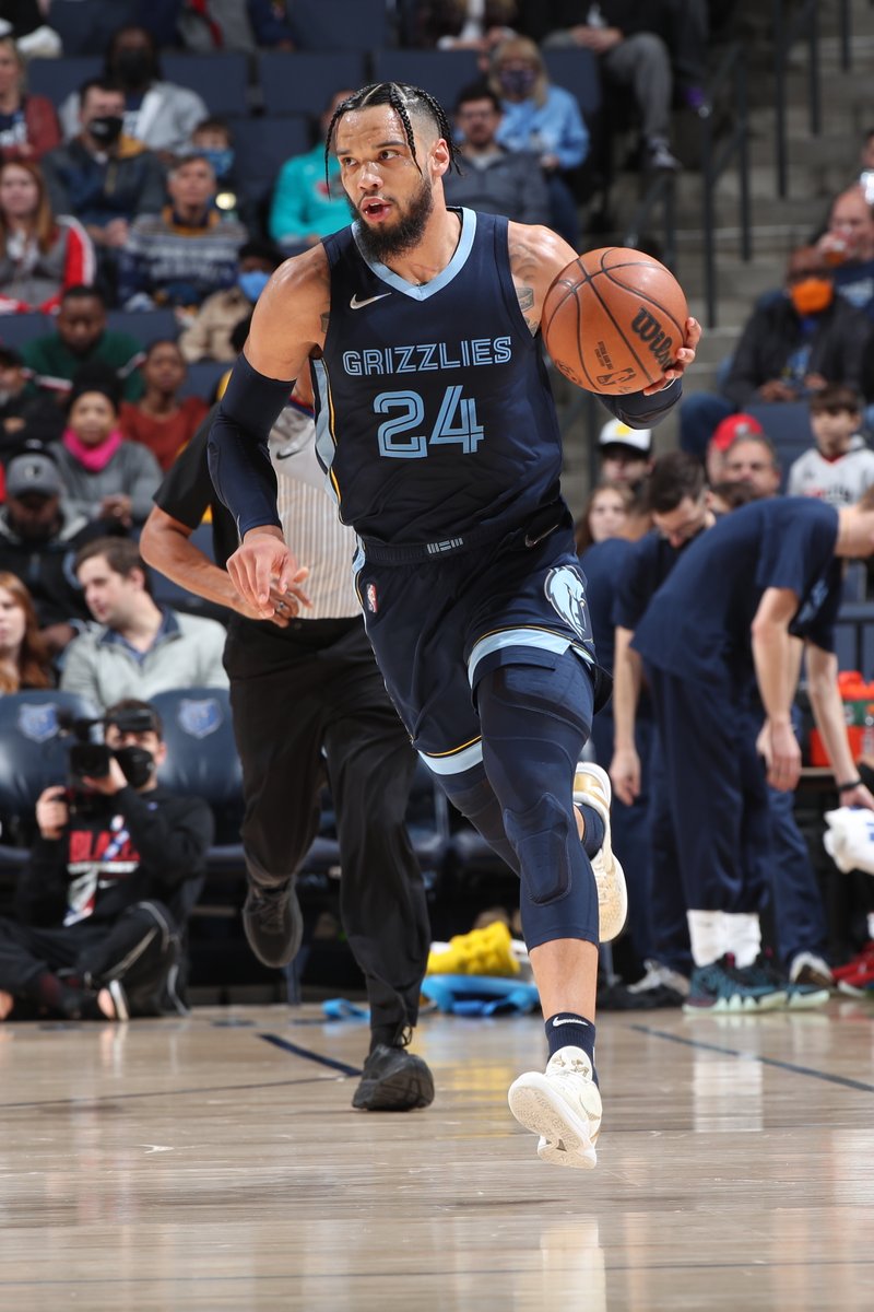NBA's tweet photo. Dillon Brooks has a season-high 27 PTS as the @memgrizz head into the fourth quarter with the lead on NBA League Pass: https://t.co/V0kkYEn6W6 https://t.co/kWGGOboUBP