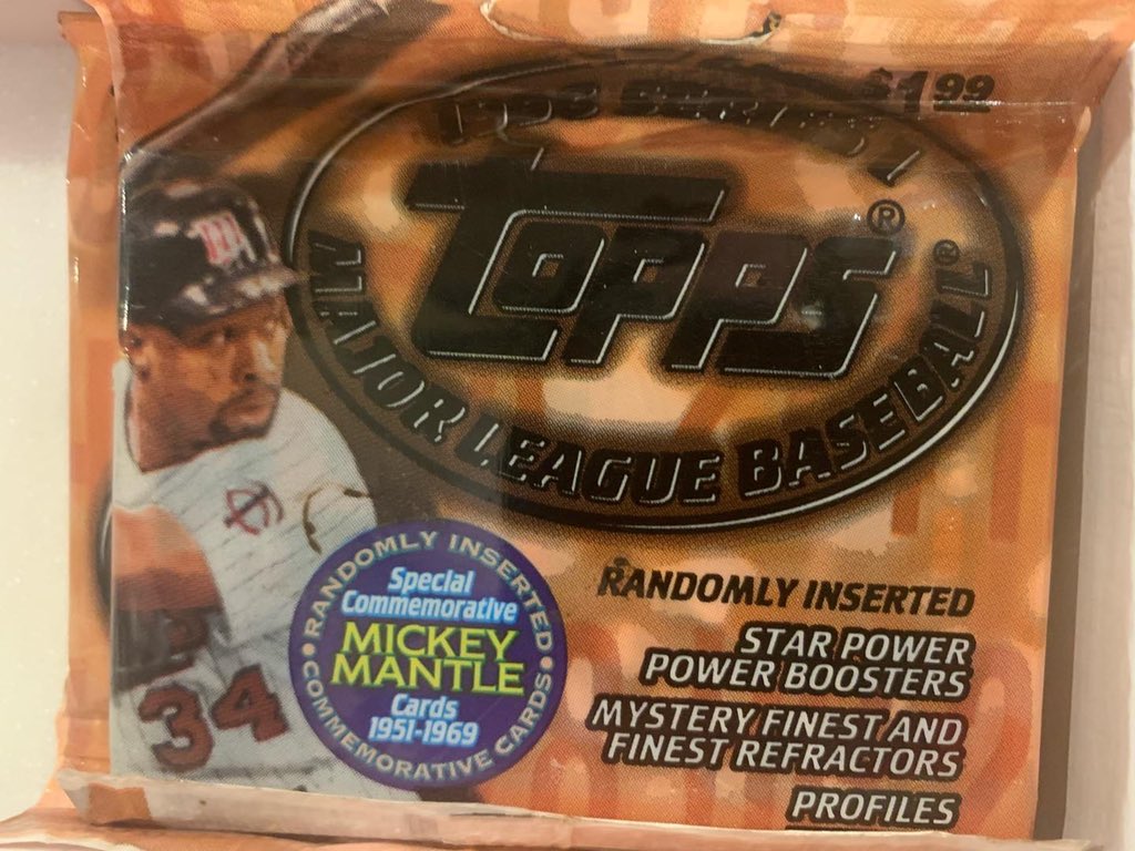 BeatleToybox's tweet photo. The 18th day of Dadvent brought tidings of joy in the form of an old pack of Topps Baseball cards. Even better was finding a Derek Jeter Future Star inside!
#dadvent #adventcalendar #toppsbaseball #waxpacks #jeter https://t.co/r0OE1SstEA