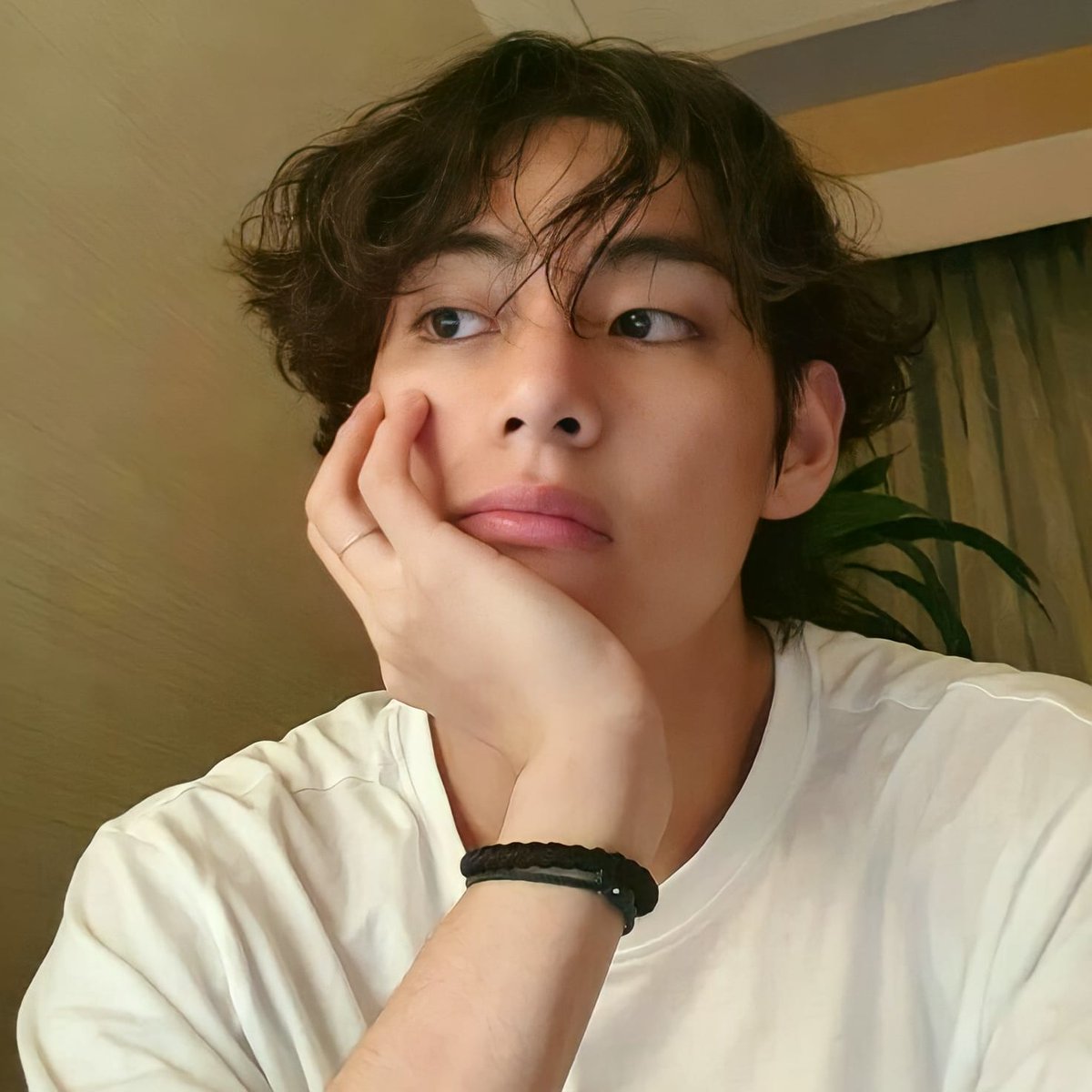 thvtocute_tw's tweet photo. แทฮยองอ่าาาา จงมีความสุขมากนะ 
 #태형아우리모두는너를사랑해 https://t.co/79pkxbsbVm