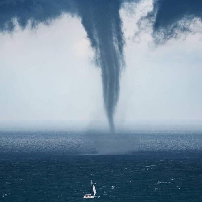 Громов Сергей's tweet "Ну што утра недоброго Вам с