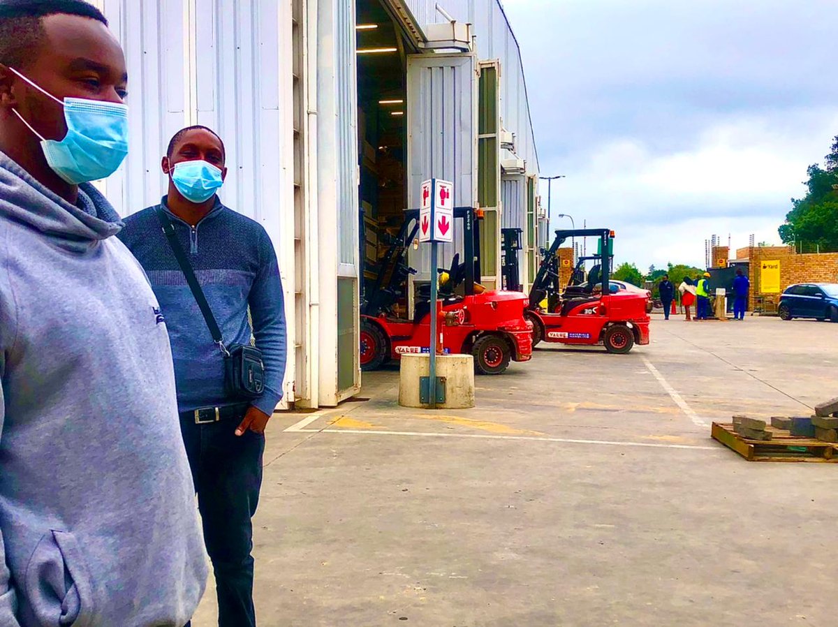 Fortune_UCDO's tweet photo. Walk with wolves. Run with lions. Soar with eagles. You become what and who you saround yourself with.

UltraFix Projects 🚧
#ConstructionBoys https://t.co/Jg8zkSAoXL