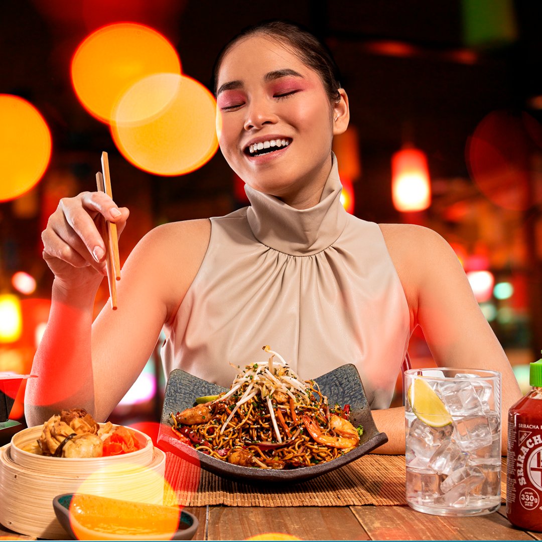 Esta semana puede que te hagas rico 💶 O no. Pero seguir comiendo rico lo tienes taaaaan fácil... 😏
Empieza por T...
...y acaba por uk Tuk 🔥