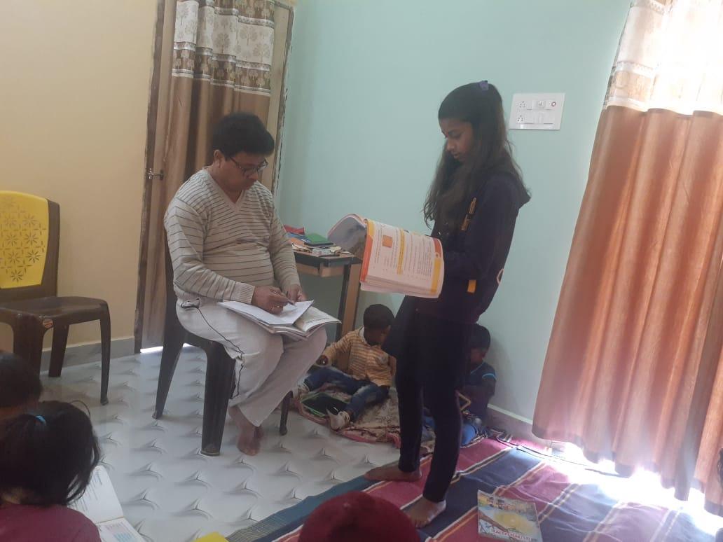 saathfndn's tweet photo. 6th December 2021
#saathfoundation@Ranchi@jaridih,phusro
Our regular free education class@Mrs Sunita singh@Sunil singh ji ,Ranchi🙏@Tulsi ji,jaridih 🙏
#saathfoundation #FreeEducation #FreeEducationClass #helpinneed #helpinghands #helping https://t.co/rWdfXBYuKq