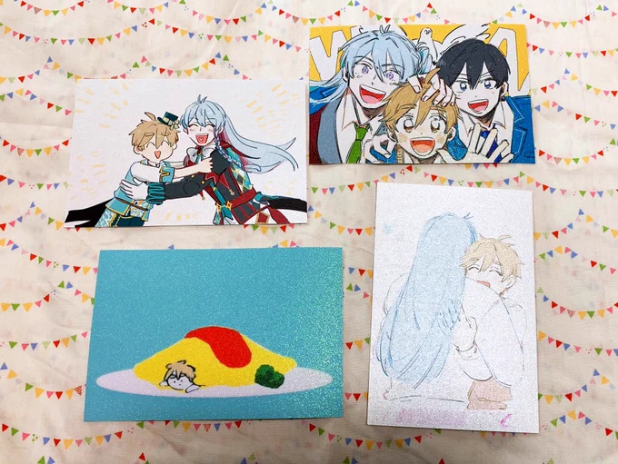 無配の方も届いた‼️んだけど、紙が可愛すぎる。。。。。めっちゃ私が好きなハリとコシがあるラメだ‼️‼️いつかなにかしらの表紙に使いたいぐらいかわいい‼️‼️ 