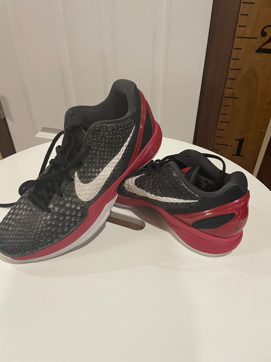 TylerKrieger1's tweet photo. @KingJames 
Need some shoes? Size 12. https://t.co/x8fiLM9PcW