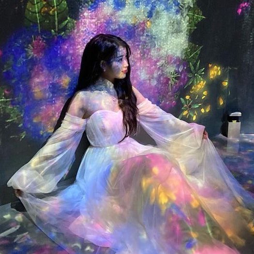iuIooks's tweet photo. fairytale iu https://t.co/SYVNt81yJ7