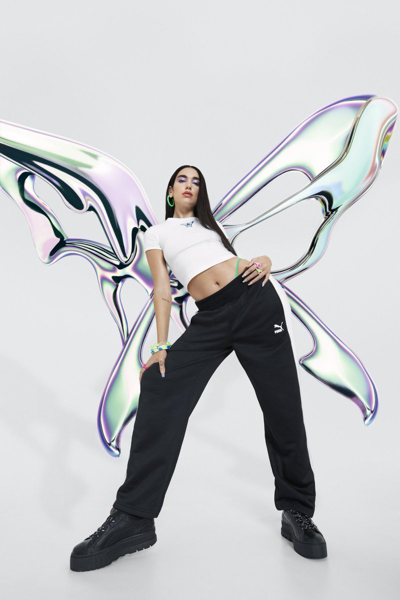 95PROJECTS's tweet photo. 📣| No olviden votar por @DUALIPA en las 3 categorías a las que fue nominada para los premios @MusicDailyHU 2021 Hungría! 

— Best Music Video (We’re Good)
— Best Collaboration (Prisoner / Cold Heart) 

La votación cierra el 26 de diciembre. https://t.co/u8dQ3FvdXs https://t.co/z5qBVfzGnd