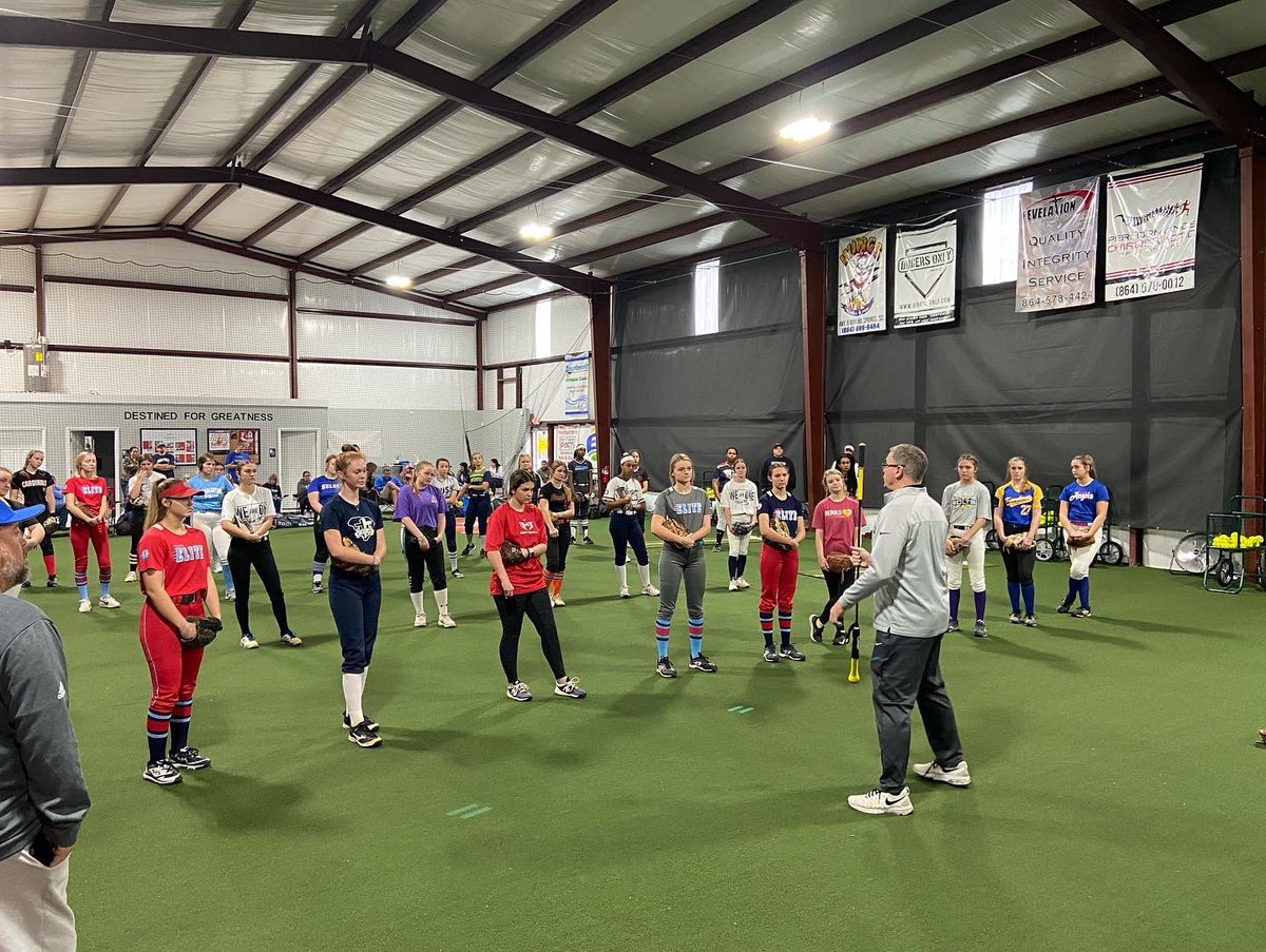 Inc5g's tweet photo. Great turnout today for the Elite 80 Advanced Pitching Clinic led by legendary pitching coach Rick Pauly, of PaulyGirl Fastpitch, and several college coaches from SC and NC. Thanks Coach Pack, for allowing us to host this event today!! @PACKUPSTATE @CoachRPauly https://t.co/F3CXuncXzs