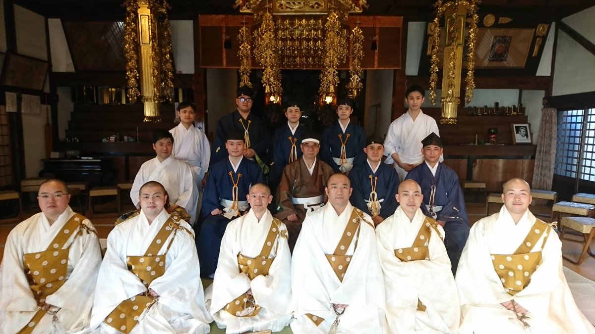 tsk_hsf's tweet photo. 12月19日の演奏会にお越し頂いた皆様ありがとうございました。直前一週間でぐーんっと参加者が増えまして、満員御礼となりました😂

今回は演奏会であまり見られない曲を演奏しましたので、コアな雅楽愛好家の皆様に喜んでいただけたようです！

動画など後ほどアップロードしますのでお楽しみに！😎 https://t.co/gWs9XSeUCe