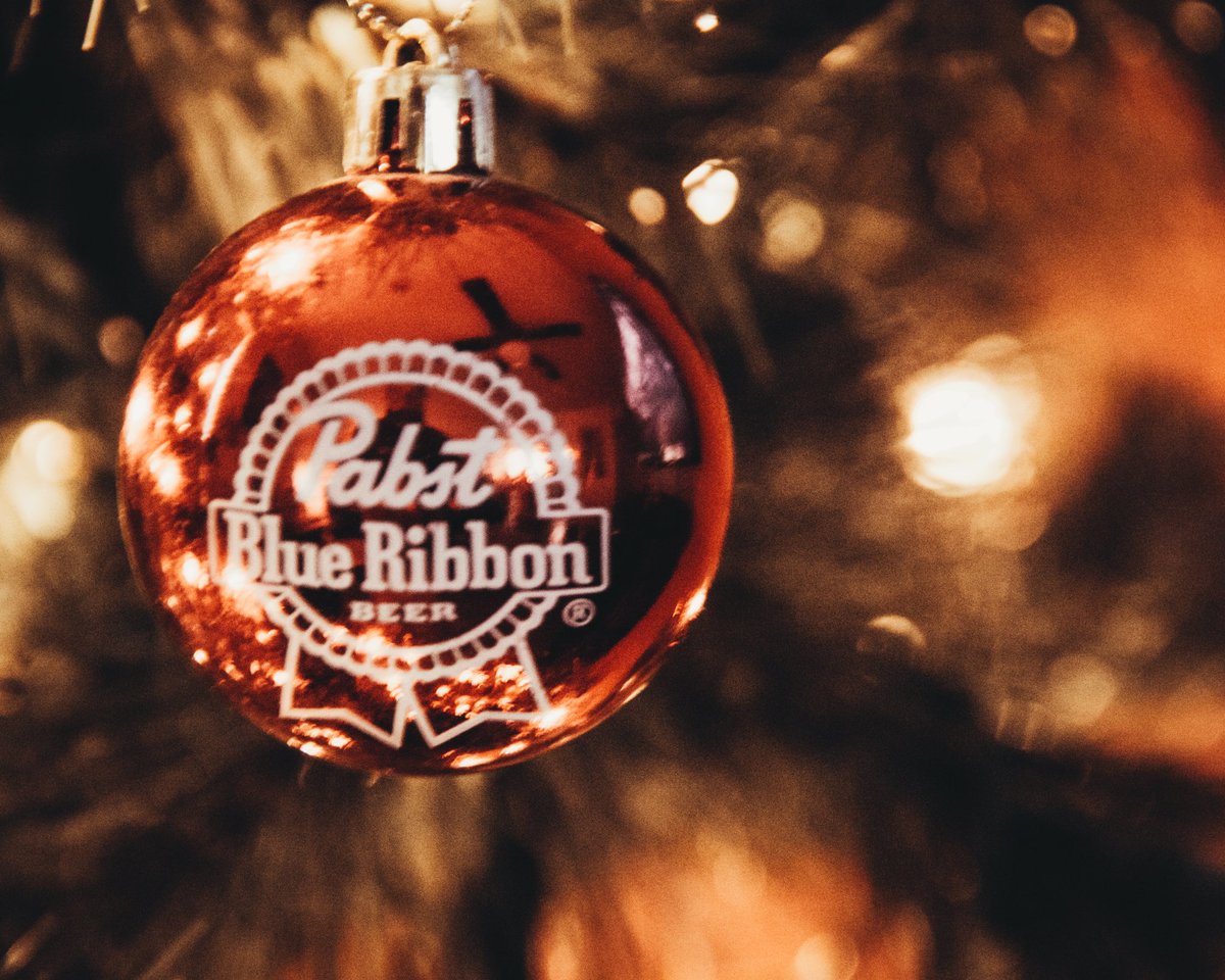 918Shiner's tweet photo. It’s beginning to look a lot like Christmas…..
#photography #canonphotography #canon #pabstblueribbon #outcastscreative #Christmas #Christmas2021 https://t.co/y5ge0yVpS4
