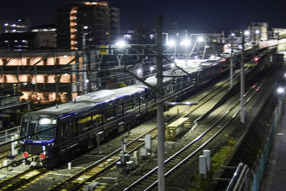 Bonchitetsu's tweet photo. 12月20日 月曜日 (19日終車後)

東京メトロ16128F+相鉄21101F

16000系と21000系の連結が
見られてとてもよかったです。 https://t.co/4KCESzT9B6