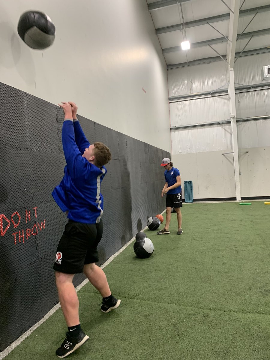 Hustle Factory 18U Omegas tweet media