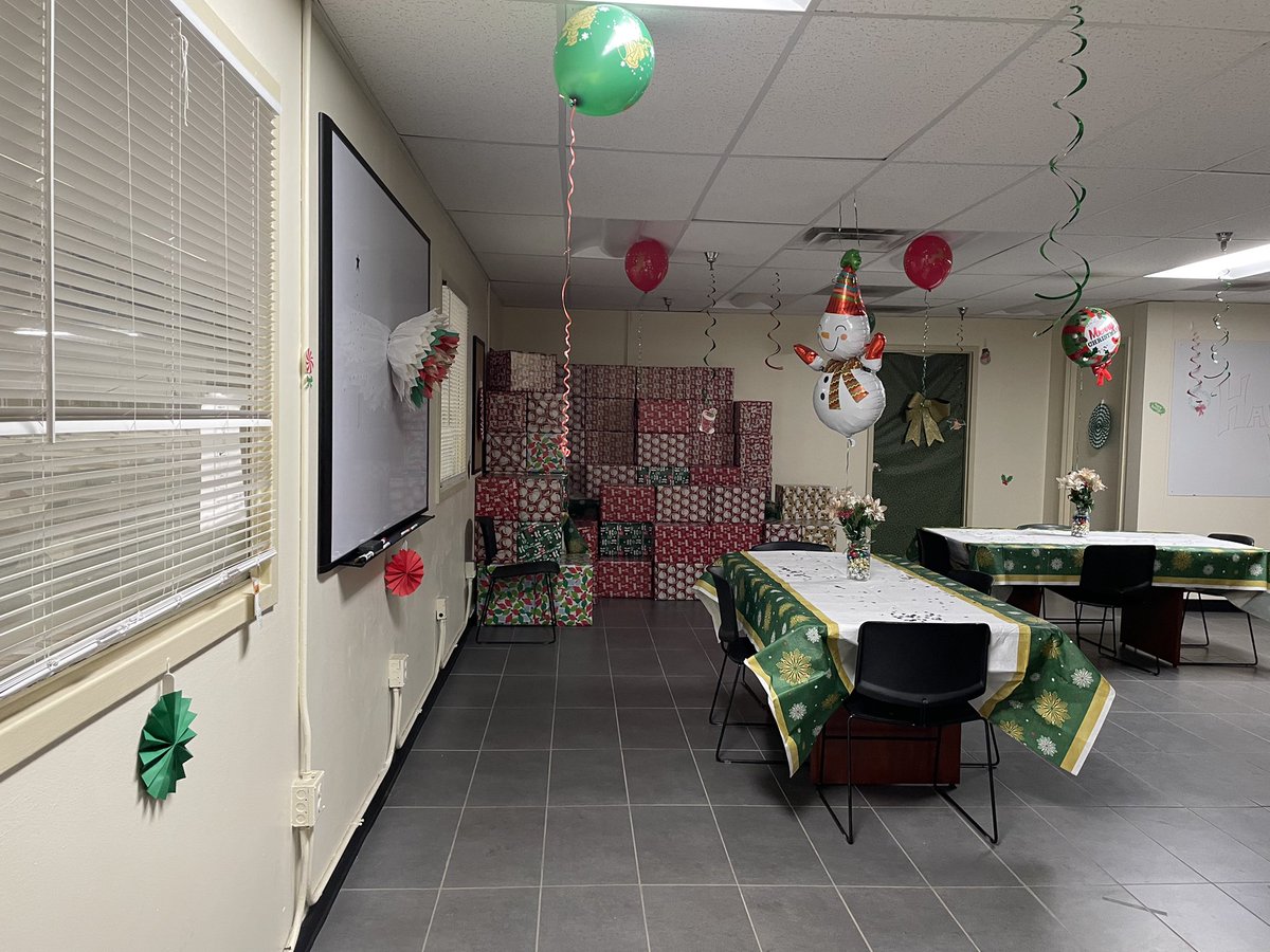 Home Depot #0106 tweet media